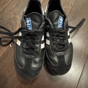 Adidas Black Sambas